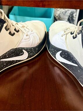 Nike Men’s Cream & Black Athletic Sneakers with White Swoosh